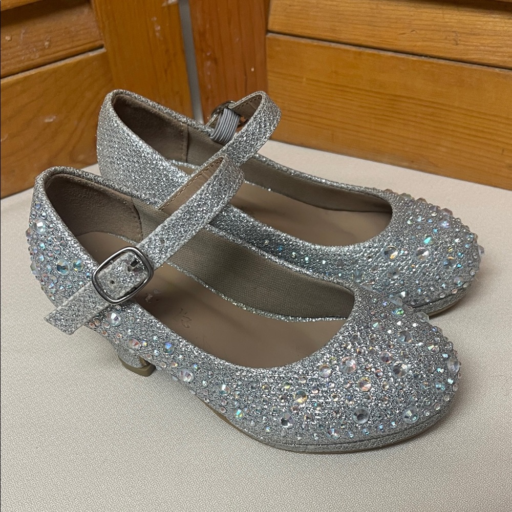 Link Glittery Silver Kids' Dress Shoes
